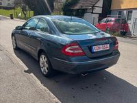 Gebraucht Mercedes CLK240 Elegance 170 PS (125 kW) 2002 Blau Coupé