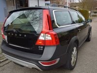 Gebraucht Volvo XC70 Summum 215 PS (158 kW) 2011 Schwarz metallic SUV