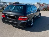 Second-hand Mercedes E280 177 CP (130 kW) 2004 Negru Break