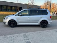 Gebraucht VW Touran 140 PS (102 kW) 2015 Silber Van / Kleinbus