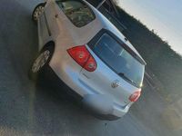 Gebraucht VW Golf V 105 PS (77 kW) 2004 Silber Kleinwagen