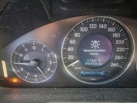 Gebraucht Mercedes E220 150 PS (110 kW) 2004 Schwarz Limousine