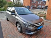 Gebraucht Mercedes B200 156 PS (114 kW) 2016 Grau Van / Kleinbus