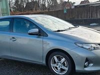 Gebraucht Toyota Auris Hybrid 136 PS (100 kW) 2014 Grau Limousine