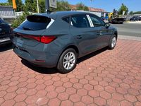 Neu Seat Leon Style 150 PS (110 kW) 2025 Fjordblau Limousine