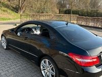 Gebraucht Mercedes E500 408 PS (300 kW) 2011 Schwarz Coupé