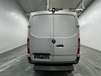 Używany Mercedes Sprinter 114 KM (83 kW) 2019 Srebrny Van