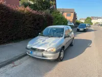 Gebraucht Opel Corsa 54 PS (39 kW) 1999 Silber Kleinwagen