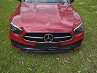Gebraucht Mercedes E220 Avantgarde 194 PS (142 kW) 2022 Rot Cabrio