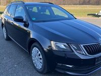Gebraucht Skoda Octavia Clever 150 PS (110 kW) 2018 Schwarz Kombi