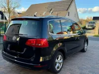 Second-hand VW Sharan 170 CP (125 kW) 2012 Negru Monovolum