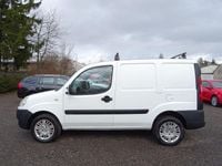 Gebraucht Fiat Doblò 101 PS (74 kW) 2006 Weiß Van / Kleinbus