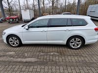 Gebraucht VW Passat 150 PS (110 kW) 2015 Weiß Kombi