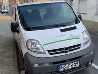 Gebraucht Opel Vivaro 101 PS (74 kW) 2005 Weiß Van / Kleinbus