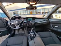 Gebraucht BMW 520 177 PS (130 kW) 2008 Schwarz Kombi