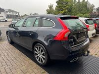 Gebraucht Volvo V60 Summum 220 PS (161 kW) 2015 Blau Kombi