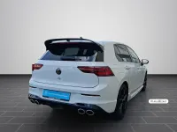 Gebraucht VW Golf VIII R 333 PS (244 kW) 2023 Pure white Limousine