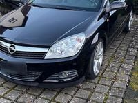 Gebraucht Opel Astra Cabriolet 140 PS (102 kW) 2009 Schwarz Cabrio
