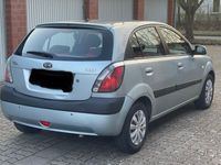 gebraucht Kia Rio Automatik