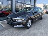 Gebraucht VW Passat Comfortline 150 PS (110 kW) 2019 Grau Kombi
