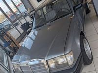 Gebraucht Mercedes E300 174 PS (127 kW) 1989 Grau Limousine