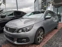 Gebraucht Peugeot 308 Active 131 PS (96 kW) 2019 Platiniumgrau (metallic) Limousine