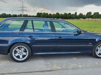 Gebraucht BMW 528 193 PS (141 kW) 1999 Blau Kombi