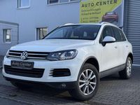 Gebraucht VW Touareg 239 PS (175 kW) 2011 Campanellaweiss SUV