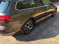Gebraucht VW Passat Highline 239 PS (175 kW) 2017 Braun Kombi
