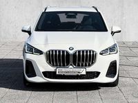 Gebraucht BMW 220 M Sport 156 PS (114 kW) 2025 Alpinweiss iii Van / Kleinbus