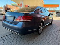 Gebraucht Mercedes E220 170 PS (125 kW) 2013 Grau Limousine
