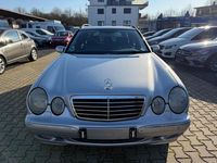 Gebraucht Mercedes E320 Avantgarde 197 PS (144 kW) 2001 Silber Kombi
