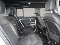 Gebraucht Land Rover Defender SE Dynamic 250 PS (183 kW) 2023 Manufacturer SUV