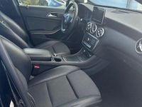 Gebraucht Mercedes A180 109 PS (80 kW) 2015 Schwarz Limousine