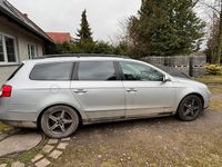 Gebraucht VW Passat 140 PS (102 kW) 2008 Grau Kombi