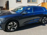 Używany Audi e-tron S-Line 230 kW (313 KM) 2022 Szary SUV
