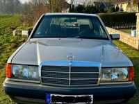 Gebraucht Mercedes 190 122 PS (89 kW) 1992 Beige Limousine