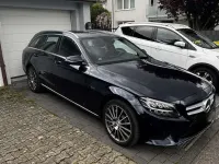 Gebraucht Mercedes C300e 211 PS (155 kW) 2021 Blau Kombi