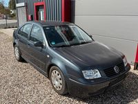 Gebraucht VW Bora 116 PS (85 kW) 2001 Grau Limousine