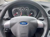 Usata Ford Focus 100 CV (73 kW) 2007 Grigio Berlina