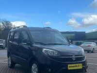 Gebraucht Fiat Doblò Lounge 120 PS (88 kW) 2015 Schwarz Van / Kleinbus