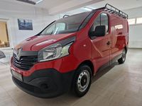 Gebraucht Renault Trafic 90 PS (66 kW) 2015 Rot Van / Kleinbus