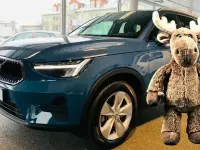 Gebraucht Volvo XC40 163 PS (119 kW) 2025 Blau SUV