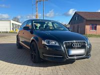 Gebraucht Audi A3 Attraction 140 PS (102 kW) 2011 Schwarz Kleinwagen