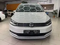 Gebraucht VW Touran Highline 190 PS (139 kW) 2020 Pure white Van / Kleinbus
