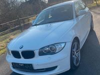 Gebraucht BMW 120 177 PS (130 kW) 2009 Weiß Kleinwagen