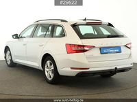 Gebraucht Skoda Superb Ambition 150 PS (110 kW) 2019 Weiß Kombi