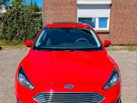 Gebraucht Ford Focus 125 PS (91 kW) 2018 Rot Limousine