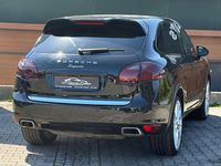 Gebraucht Porsche Cayenne 245 PS (180 kW) 2012 Schwarz SUV