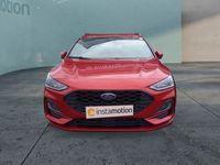 Używany Ford Focus ST-Line 125 KM (91 kW) 2023 Czerwony Minivan
